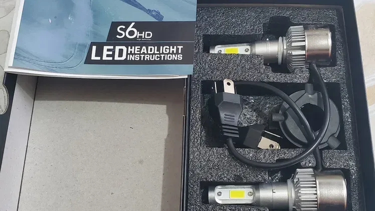 Bombillo H4 LED de 3 caras!!