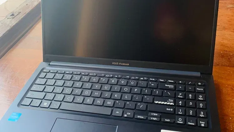 Laptop ASUS VivoBook 15