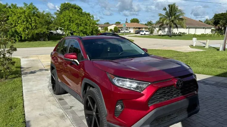 TOYOTA RAV 4 2022....add