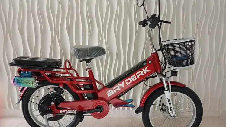 Bicicleta eléctrica BRYDERK-BUCATTI